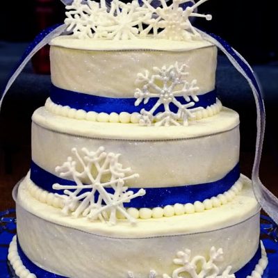 Snowflake Wedding Cake in Lahore
